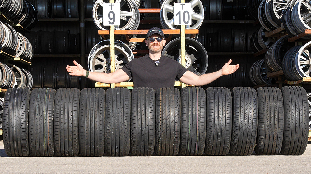 Jonathan Benson, Test Lastikleri ile birlikte.