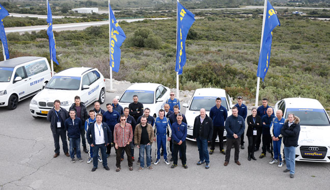 Goodyear'ın Fransa'nın güneyindeki test ekibi, kuru ve ıslak zemin performansı testleri yapıyor.
